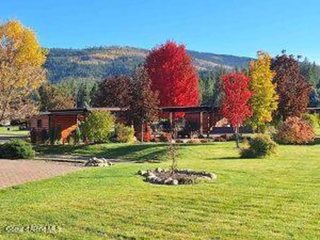 51 Sand Trap Lane Blanchard ID 83804
