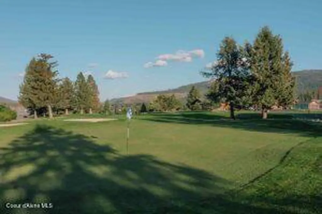 51 Sand Trap Lane Blanchard ID 83804