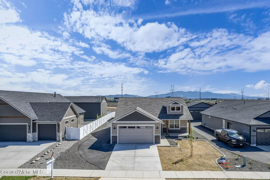 8892 W Swather Avenue Rathdrum ID 83858