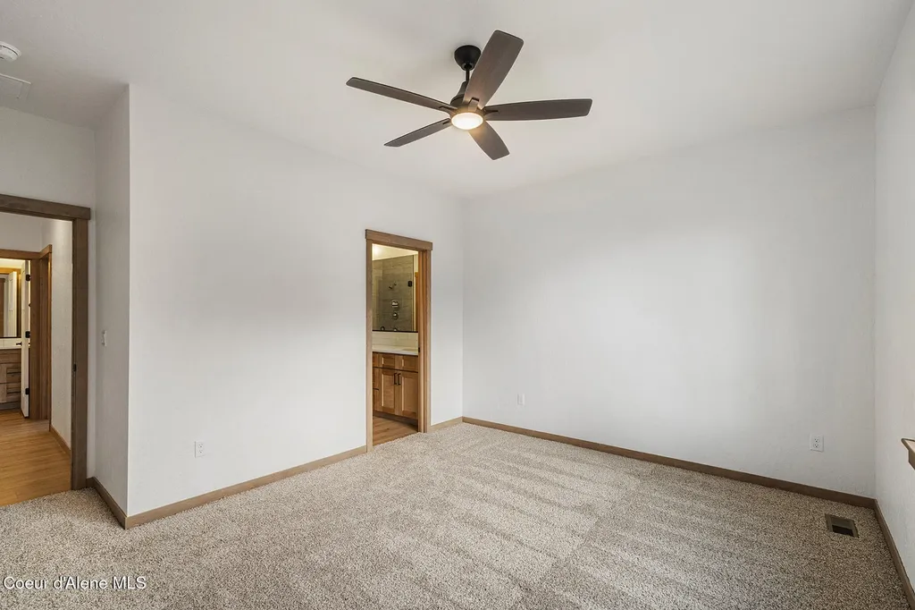 8892 W Swather Avenue Rathdrum ID 83858