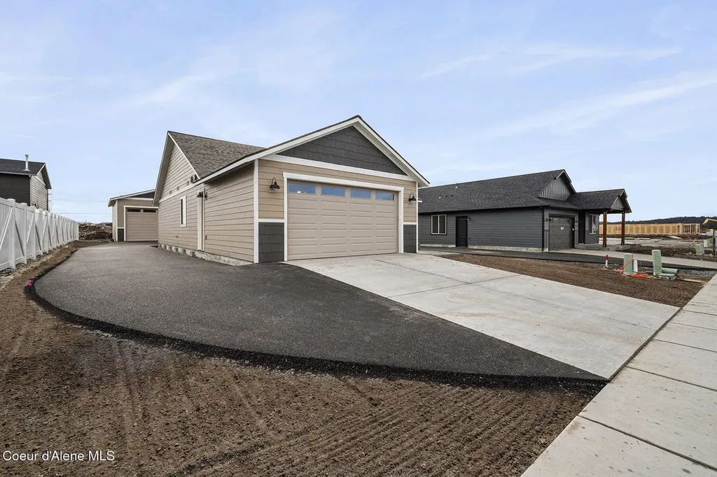 8892 W Swather Avenue Rathdrum ID 83858