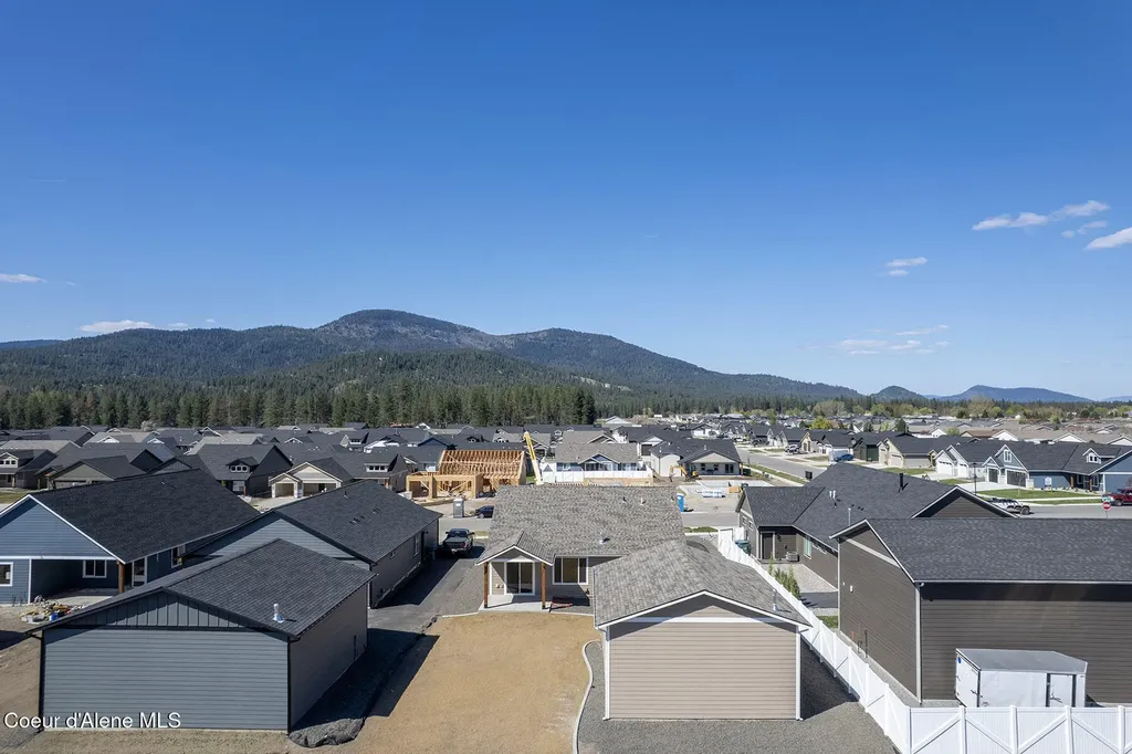 8892 W Swather Avenue Rathdrum ID 83858