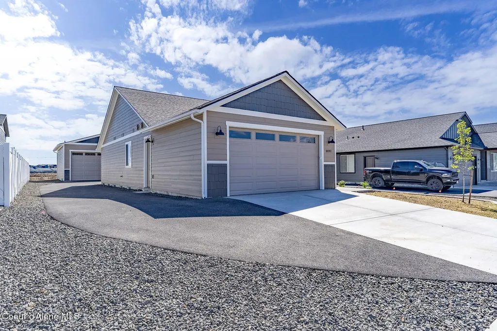 8892 W Swather Avenue Rathdrum ID 83858