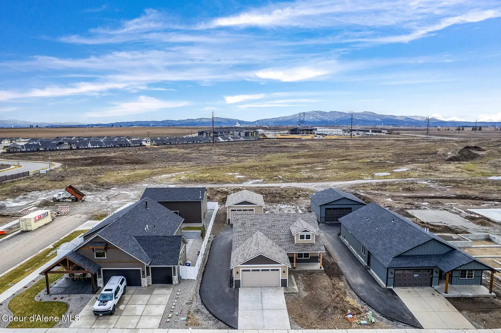 8892 W Swather Avenue Rathdrum ID 83858