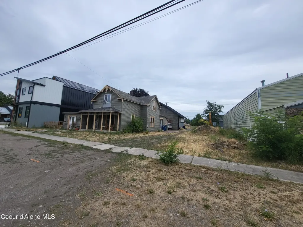 Xxx E 3rd Avenue Post Falls ID 83854