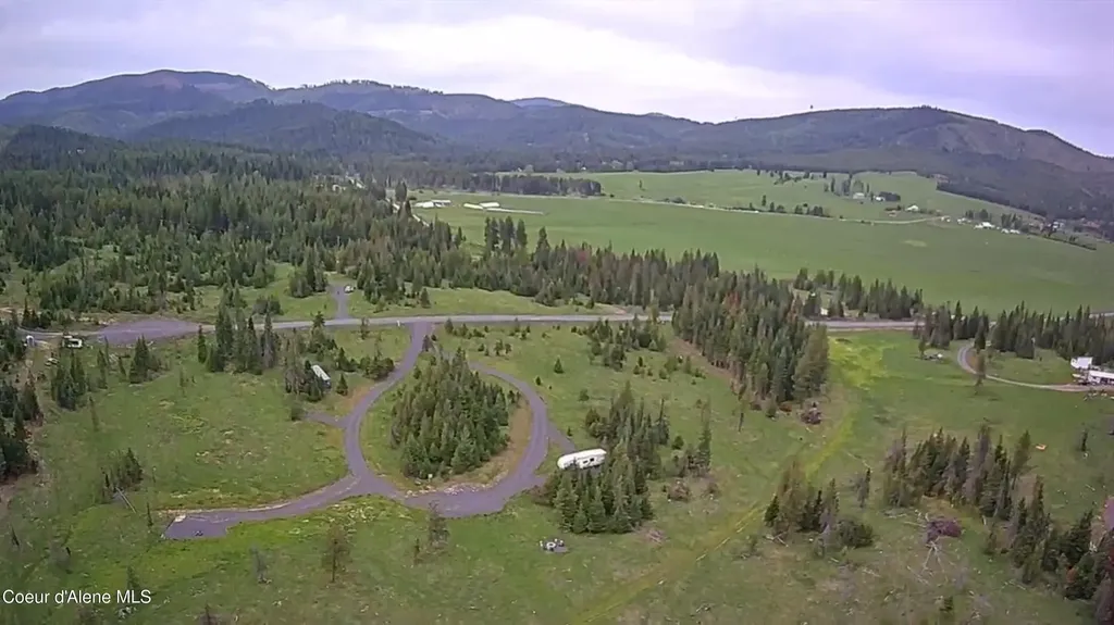 992 Green Valley Road Fernwood ID 83830