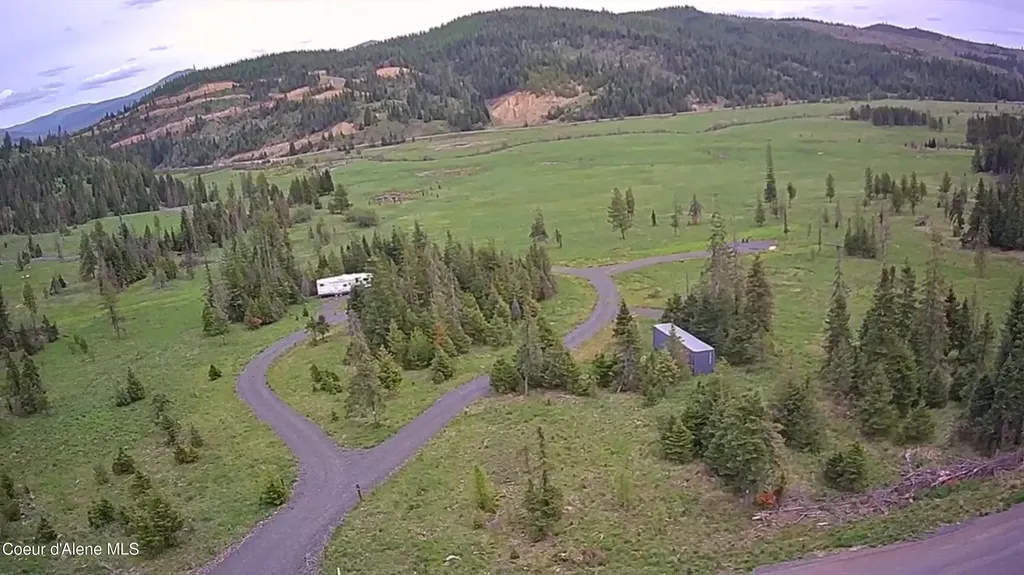 992 Green Valley Road Fernwood ID 83830