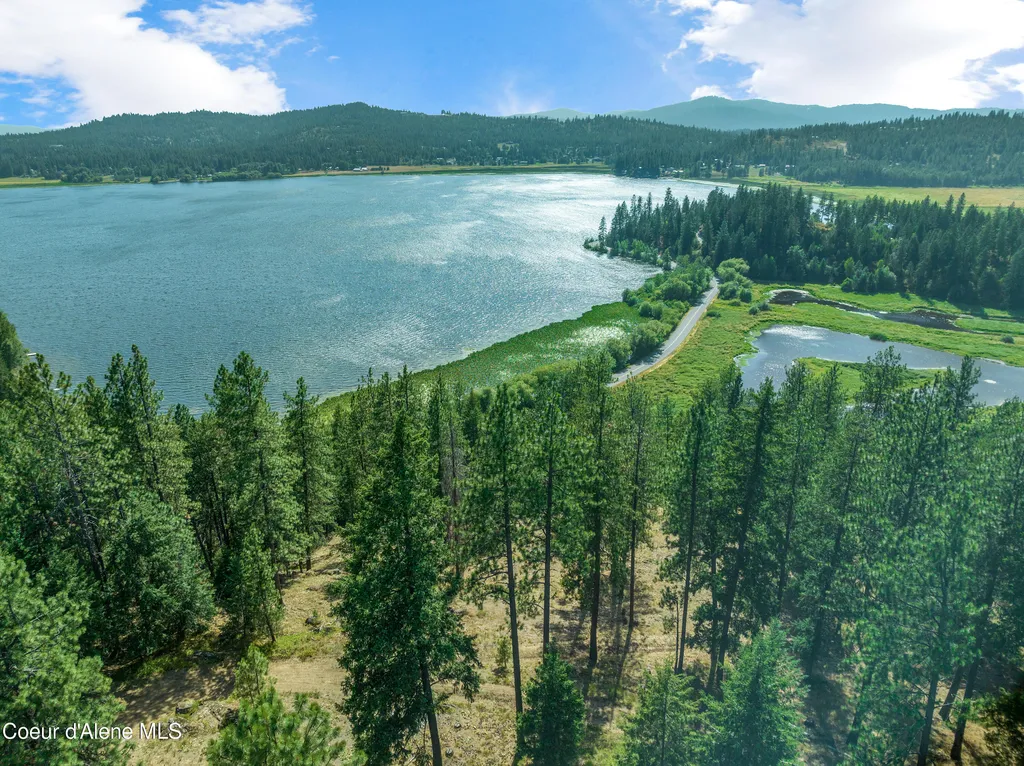 16154 N Smith Avenue Hauser ID 83854