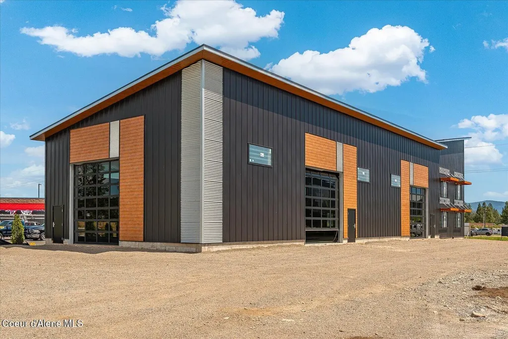 9878 N Kirkpatrick Street Hayden ID 83835