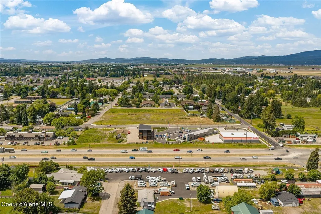 9878 N Kirkpatrick Street Hayden ID 83835