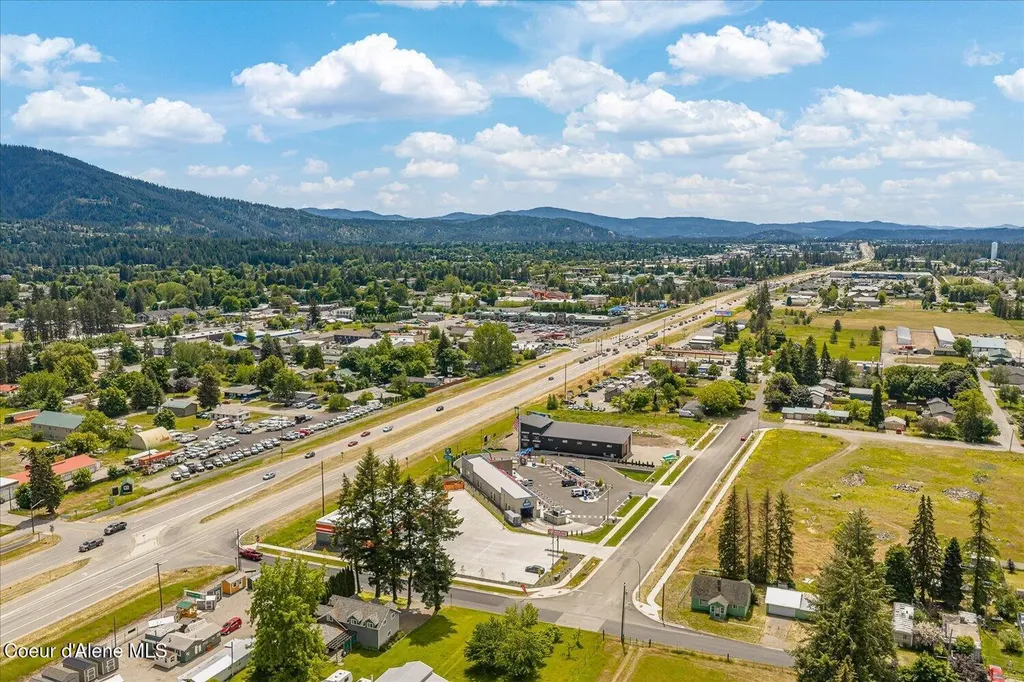 9878 N Kirkpatrick Street Hayden ID 83835