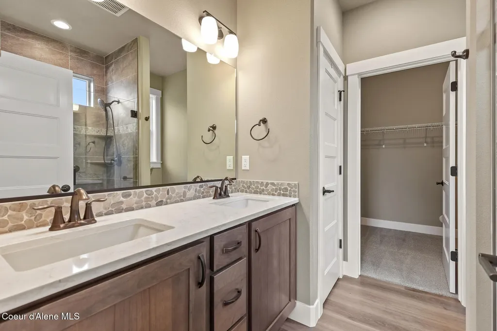 22835 E Edgewater Lane Liberty Lake WA 99019