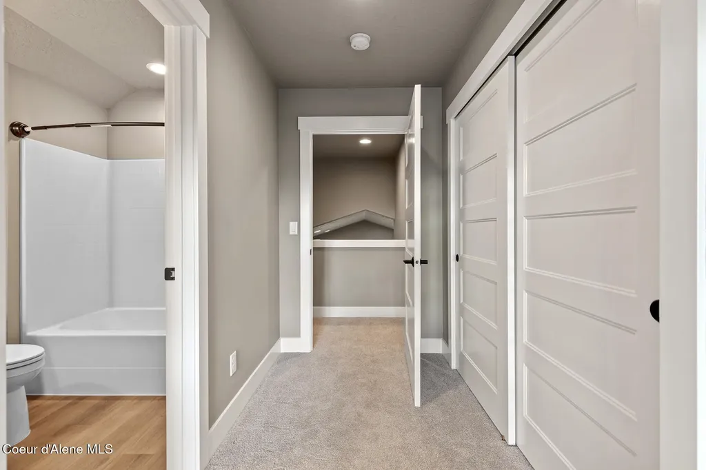 22835 E Edgewater Lane Liberty Lake WA 99019