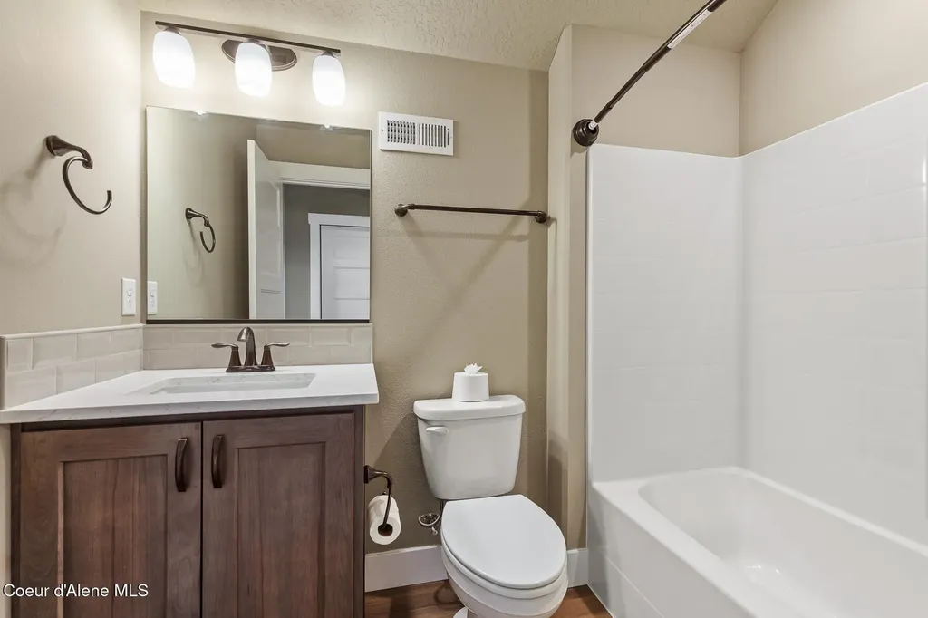 22835 E Edgewater Lane Liberty Lake WA 99019