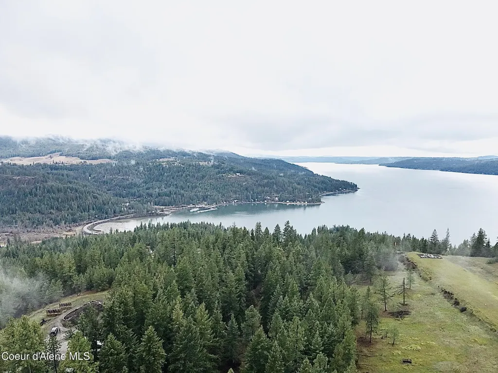 13416 S Runway Lane Harrison ID 83833