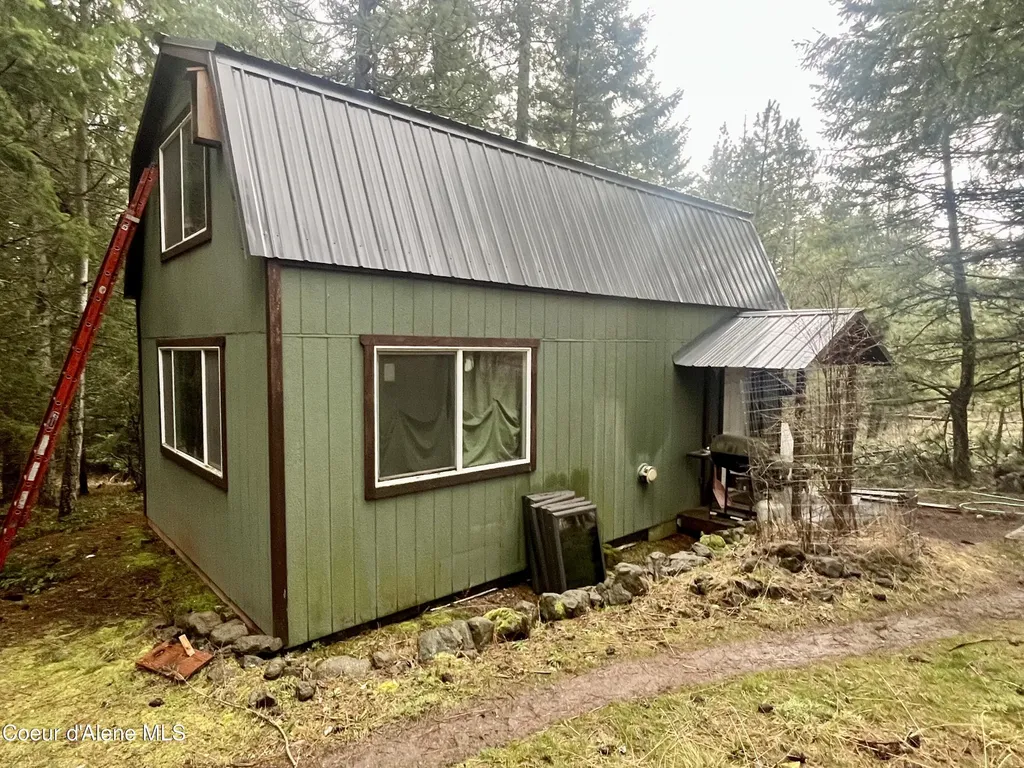 13416 S Runway Lane Harrison ID 83833