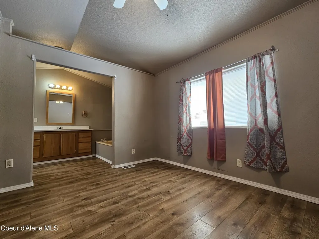 1600 W Yellowstone Avenue Osburn ID 83849