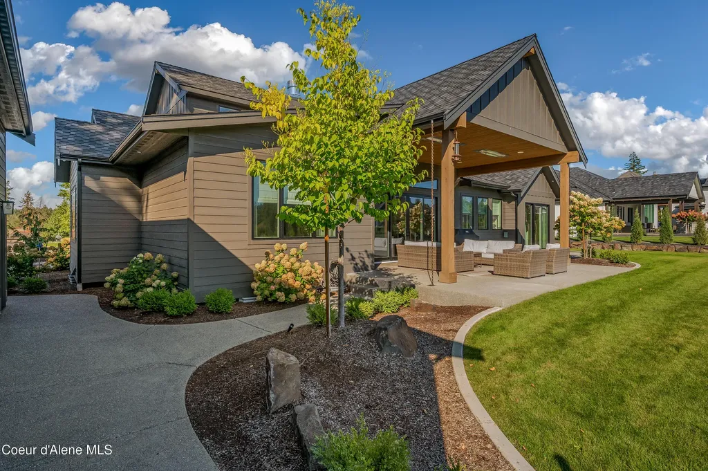 1404 E Bruin Loop Hayden ID 83835