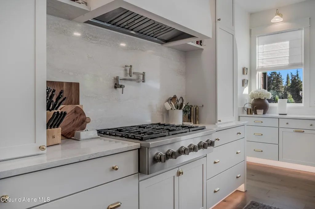 1404 E Bruin Loop Hayden ID 83835