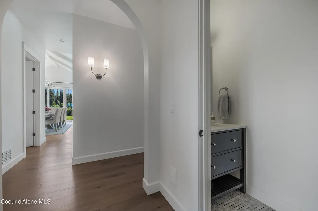 1404 E Bruin Loop Hayden ID 83835
