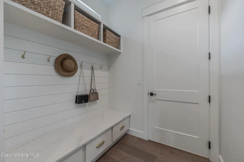1404 E Bruin Loop Hayden ID 83835
