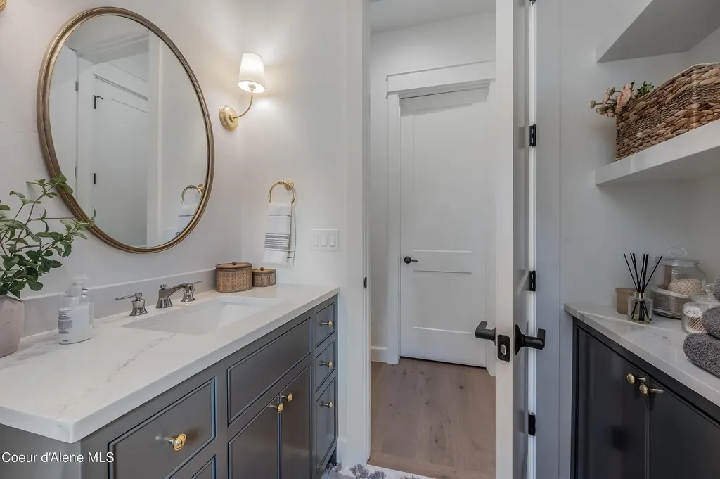 1404 E Bruin Loop Hayden ID 83835