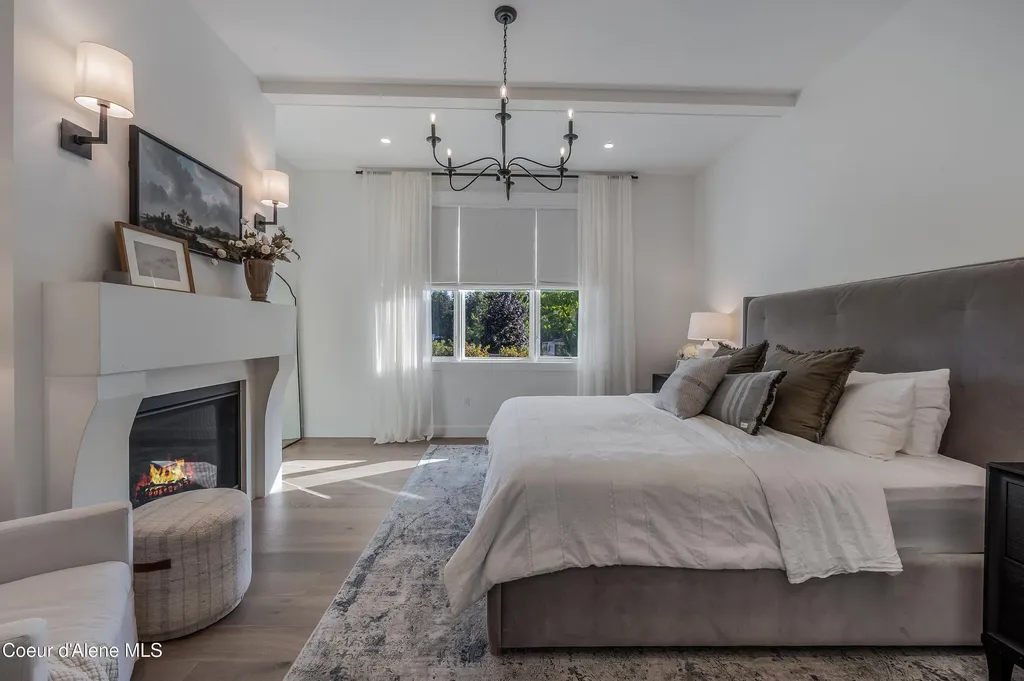1404 E Bruin Loop Hayden ID 83835