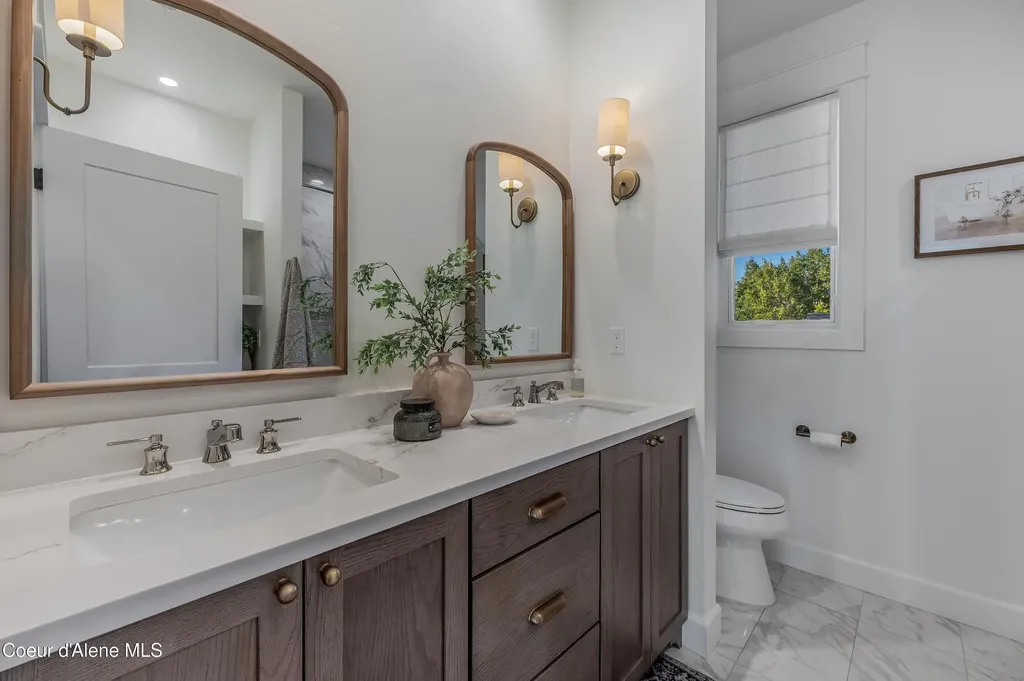 1404 E Bruin Loop Hayden ID 83835