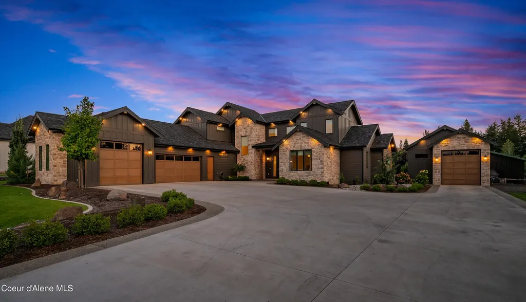 1404 E Bruin Loop Hayden ID 83835