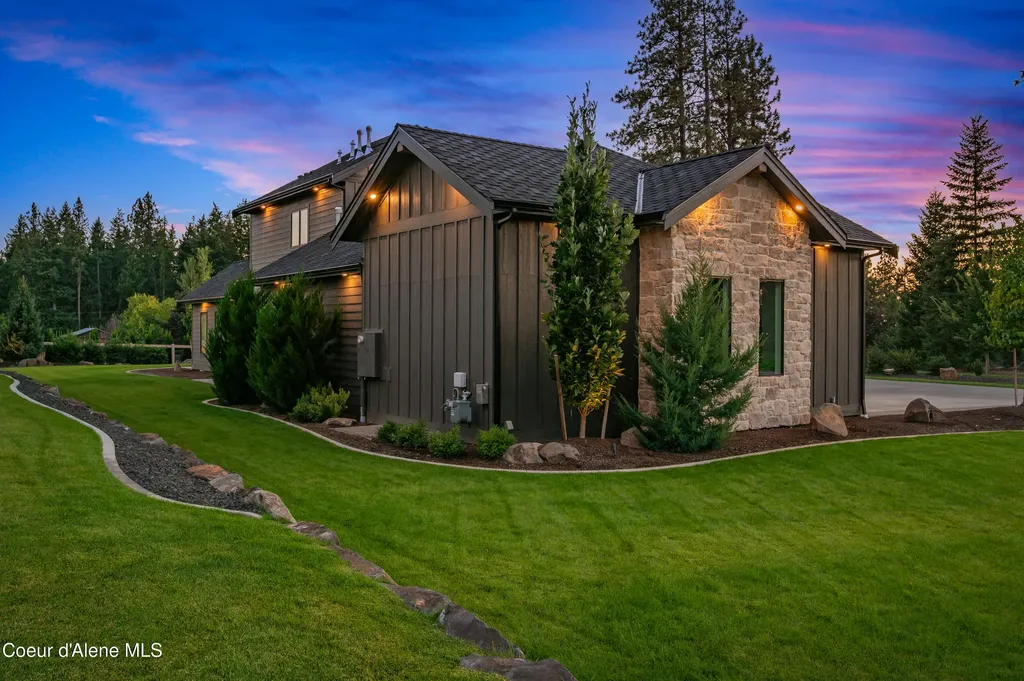 1404 E Bruin Loop Hayden ID 83835