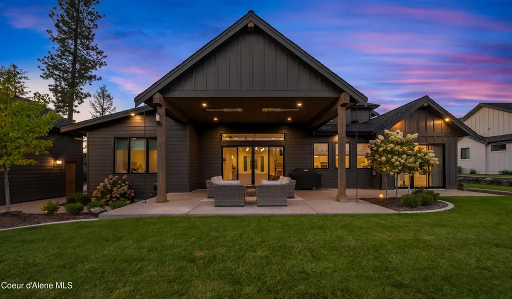 1404 E Bruin Loop Hayden ID 83835