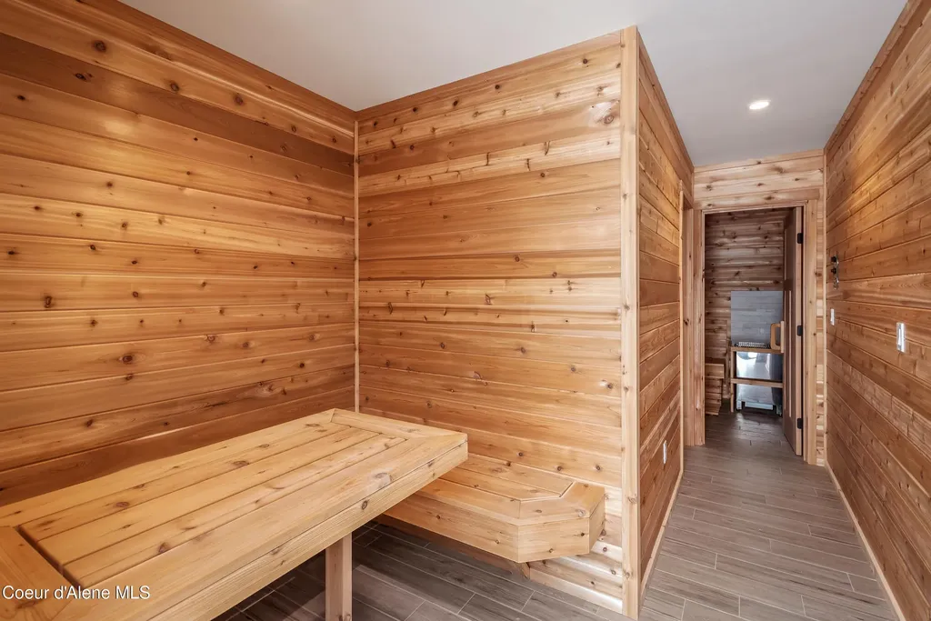 1404 E Bruin Loop Hayden ID 83835