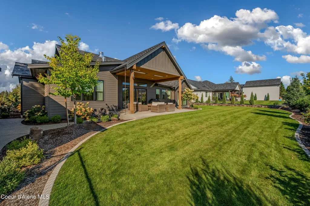 1404 E Bruin Loop Hayden ID 83835