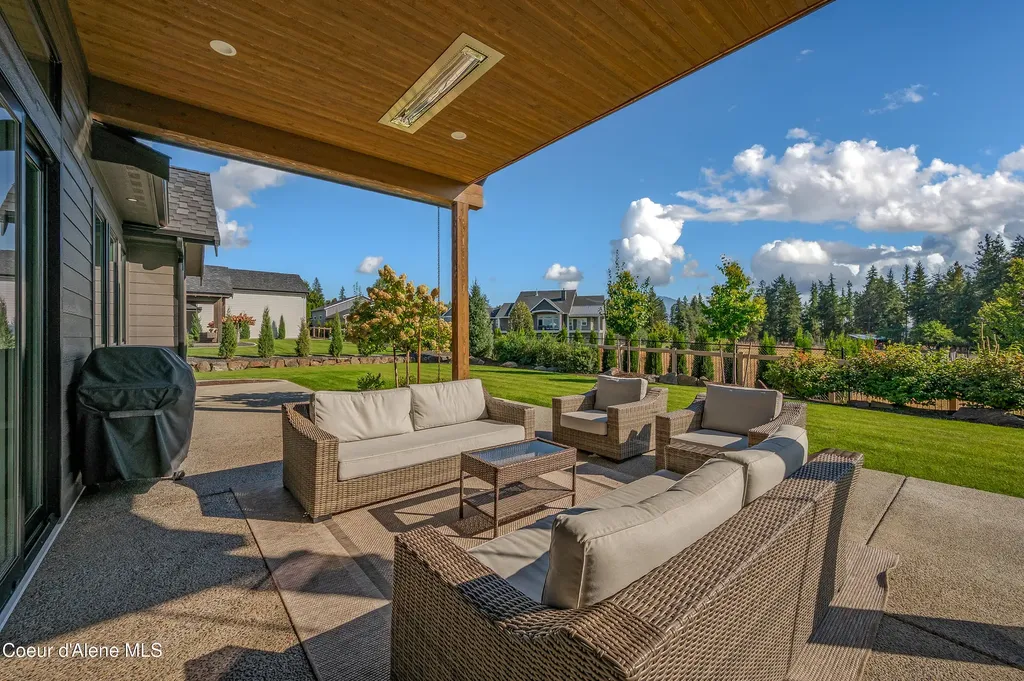 1404 E Bruin Loop Hayden ID 83835