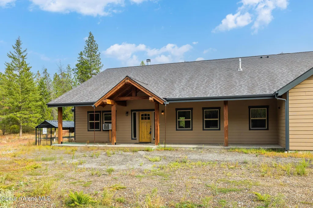 1829 W Smoke Tree Avenue Athol ID 83801