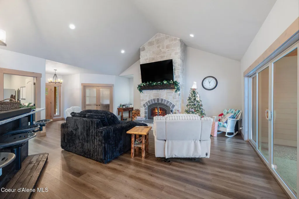 1829 W Smoke Tree Avenue Athol ID 83801