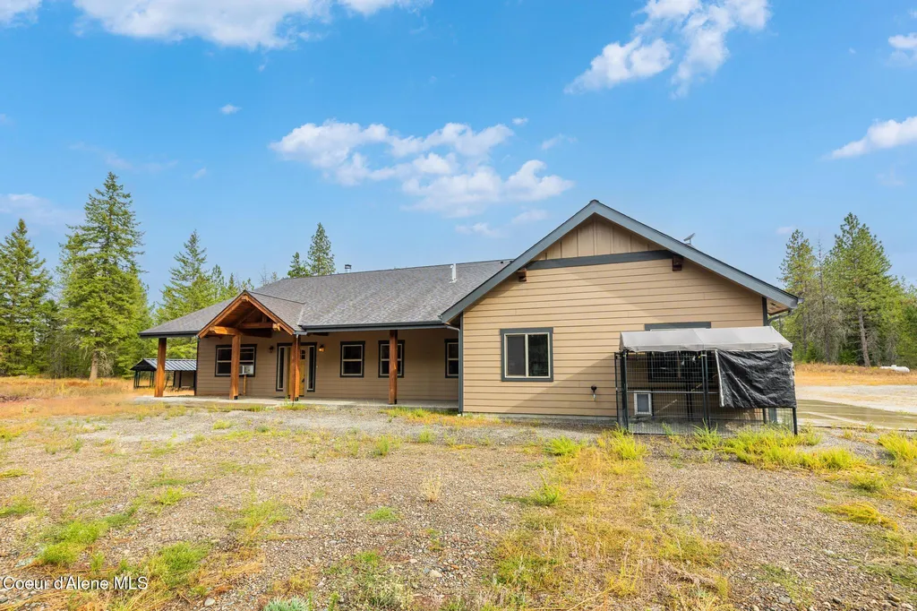 1829 W Smoke Tree Avenue Athol ID 83801