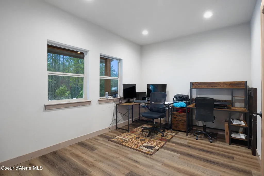 1829 W Smoke Tree Avenue Athol ID 83801
