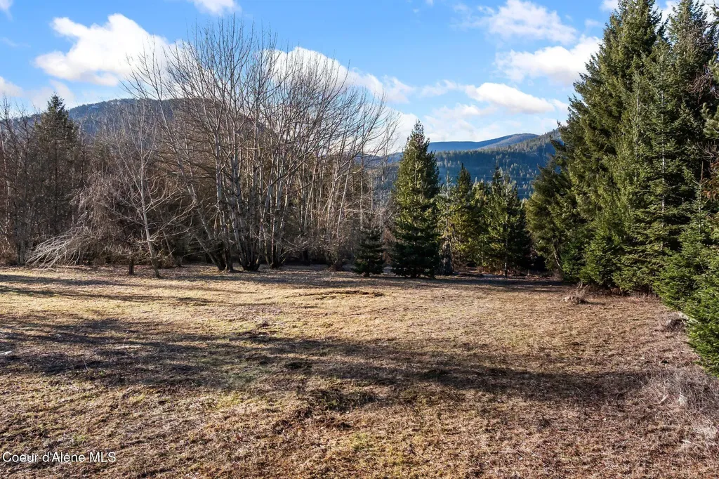 477545 Us-95 Ponderay ID 83852