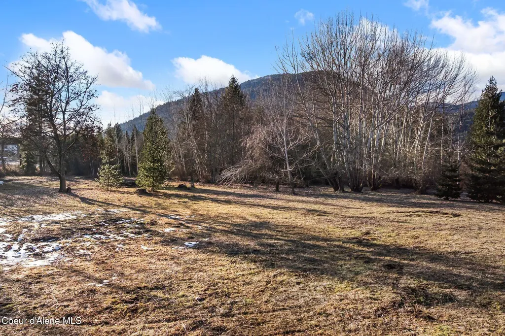 477545 Us-95 Ponderay ID 83852
