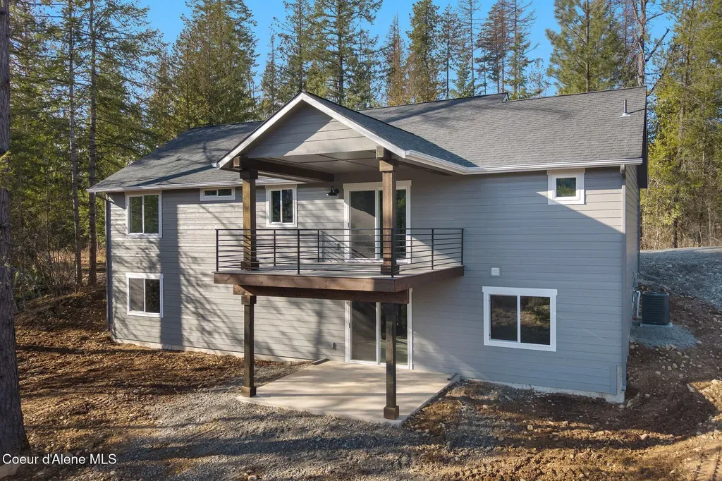 9490 Sunnyside Road Sandpoint ID 83864