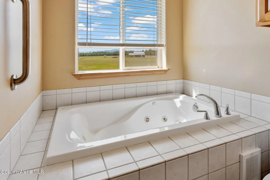 2996 E Briar Court Athol ID 83801