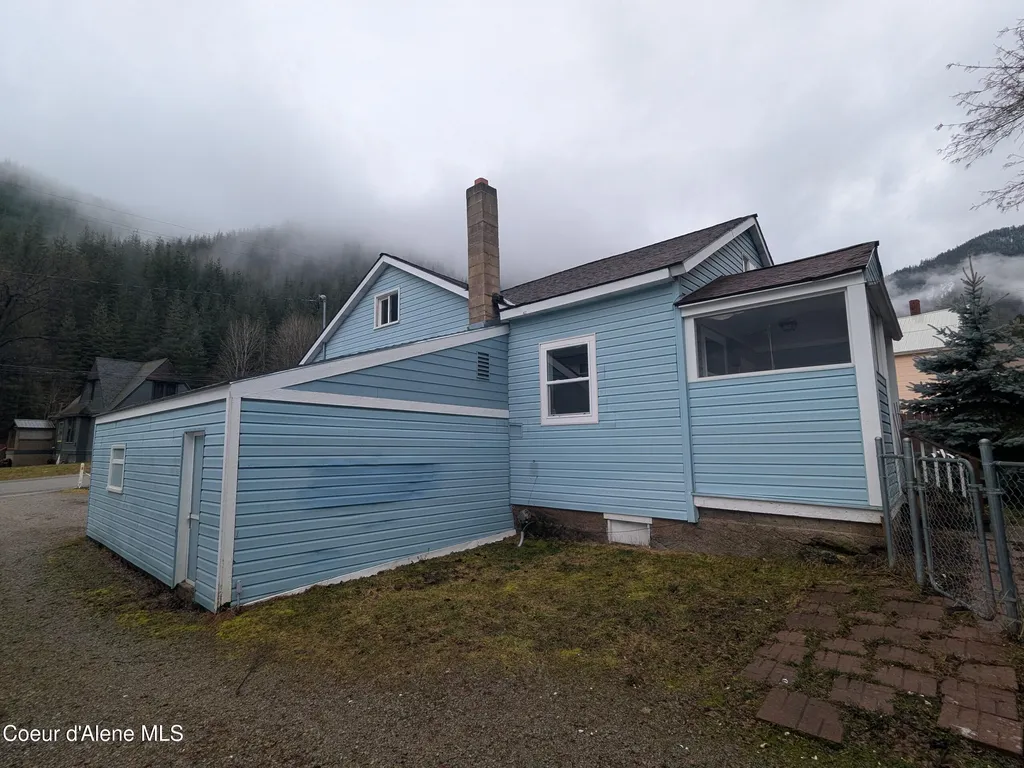 402 Main Street Wardner ID 83837