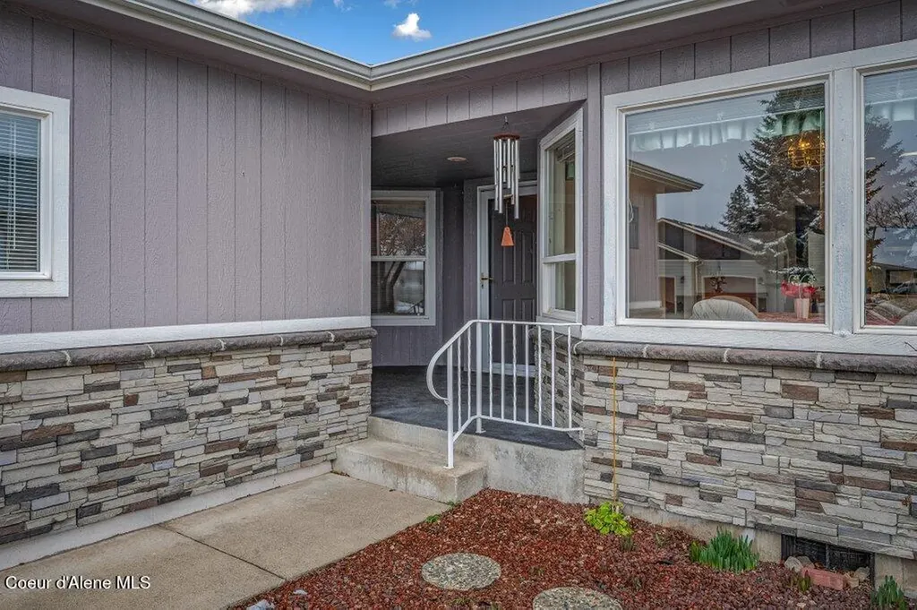 1485 W Woodlawn Drive Hayden ID 83835