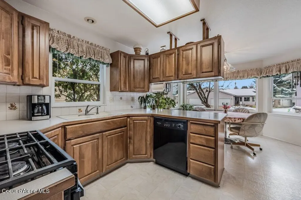 1485 W Woodlawn Drive Hayden ID 83835