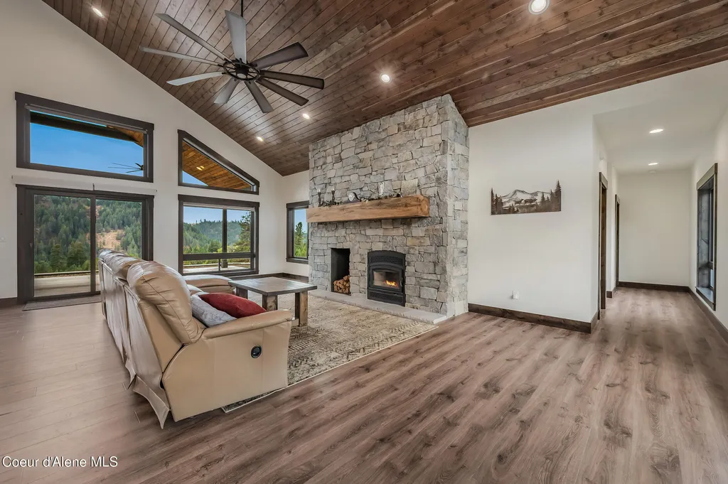 26706 S Willow Creek Road Medimont ID 83842