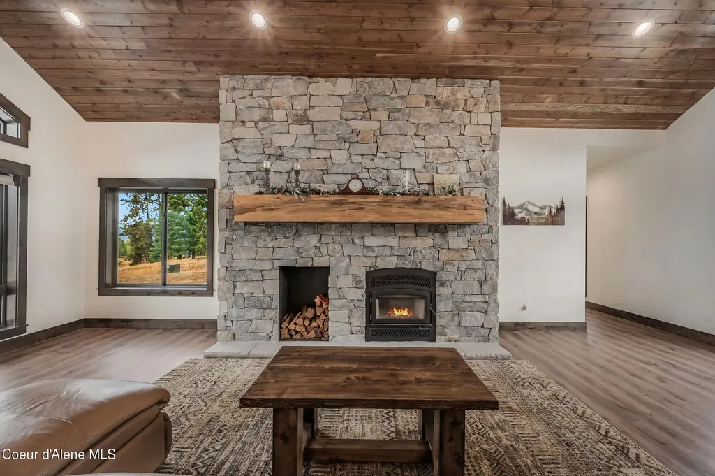 26706 S Willow Creek Road Medimont ID 83842