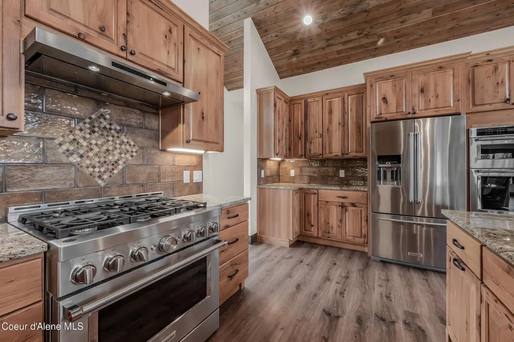 26706 S Willow Creek Road Medimont ID 83842