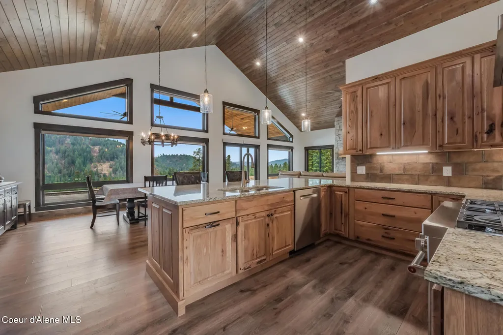 26706 S Willow Creek Road Medimont ID 83842