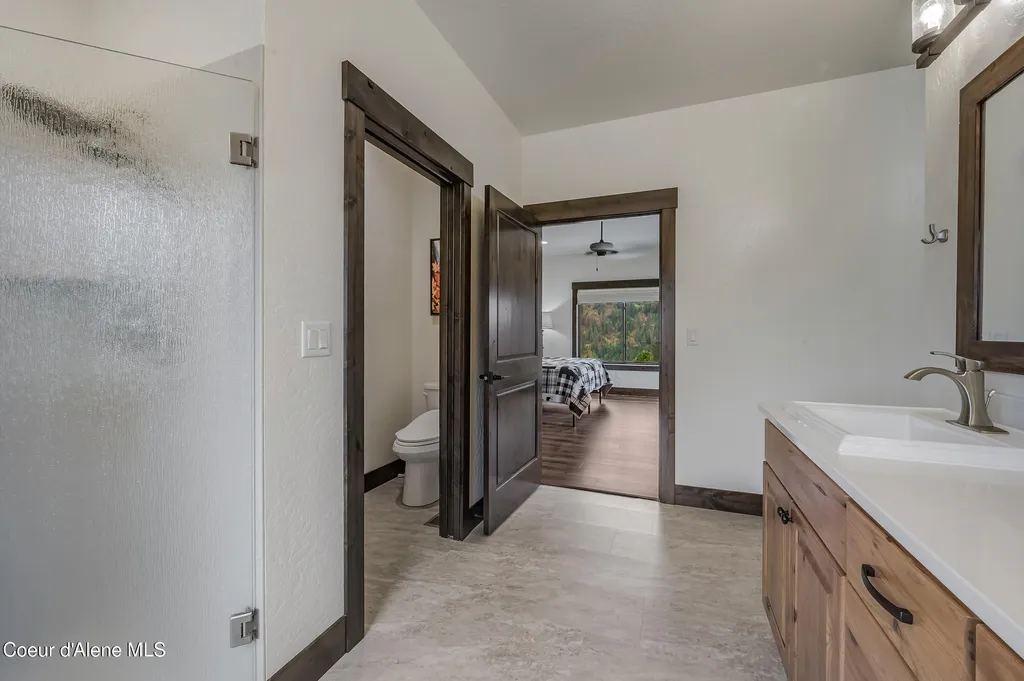 26706 S Willow Creek Road Medimont ID 83842